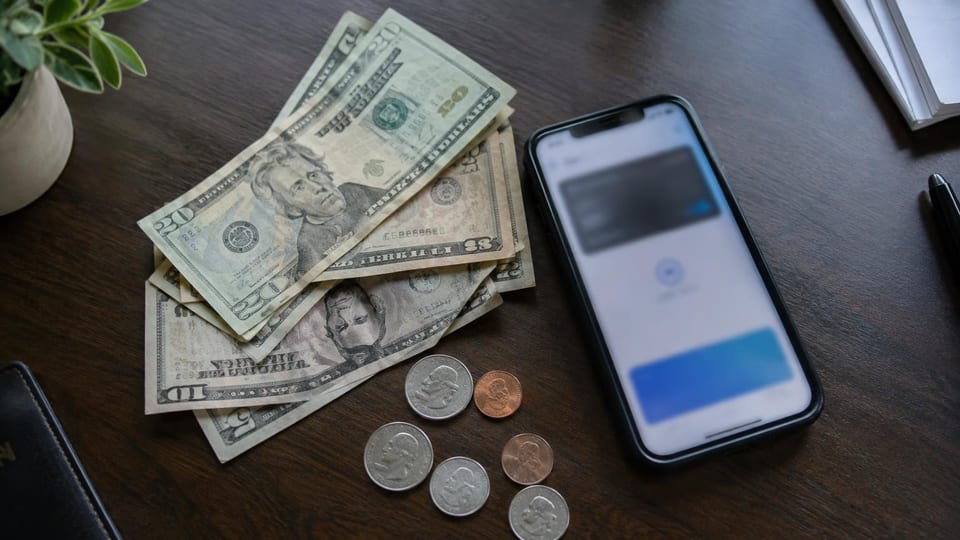 استیبل‌کوین چیست و چگونه کار می‌کند؟ از تتر تا قانون GENIUS